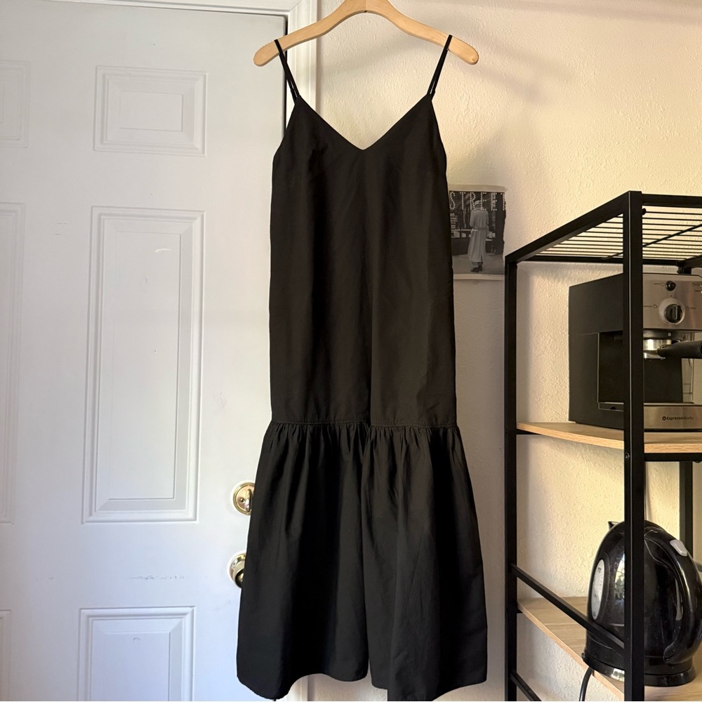 NWT ONE WEDNESDAY black cotton v-neck ruffle hem sleeveless midi dress‎